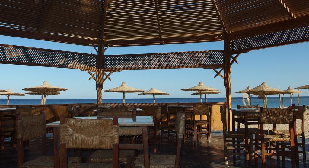 Roots Red Sea Hotel El Qoseir Ngoại thất bức ảnh